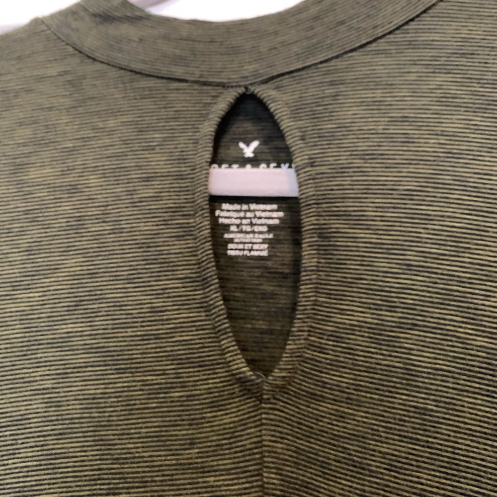 Striped Keyhole Top - Picture 3 of 5